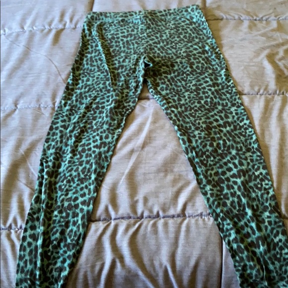 PINK Women's Turquoise Leopard Leggings - Picture 4 of 4